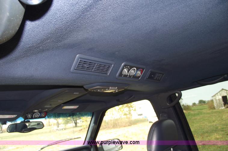 image for item C5676 1998 Chevrolet Suburban 1500 LT SUV