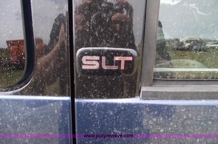 image for item C5677 1999 GMC Safari SLT van