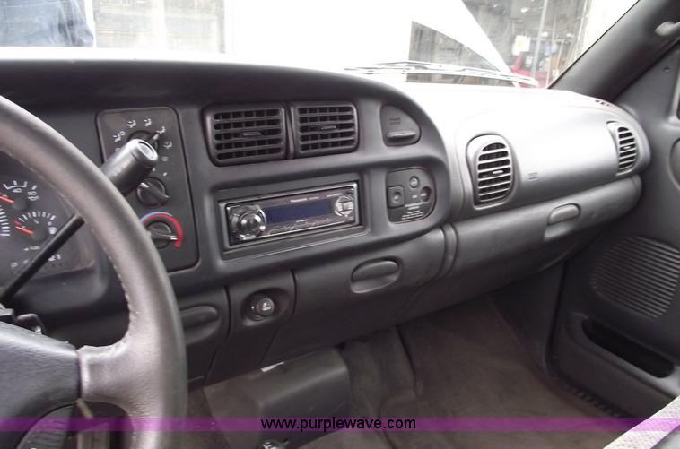 image for item C5681 1998 Dodge Ram 1500 Sport pickup truck