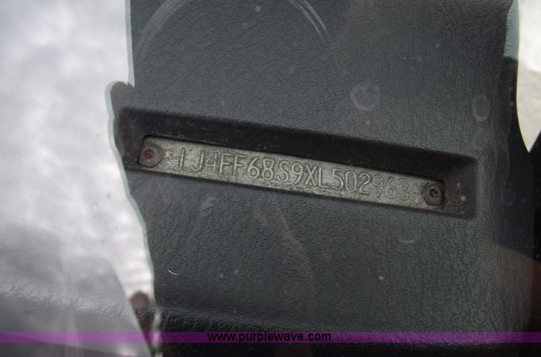 image for item C5682 1999 Jeep Cherokee Sport SUV