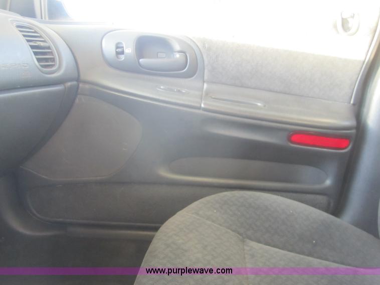 image for item C9872 2001 Dodge Intrepid SE