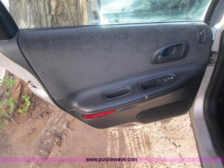 image for item C9872 2001 Dodge Intrepid SE