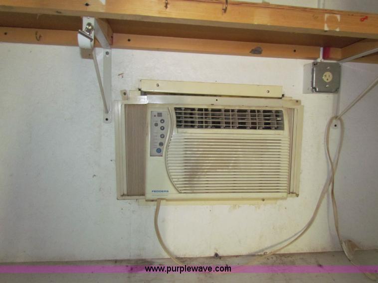 image for item D9055 2002 storage container