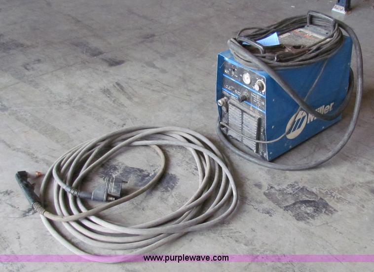 image for item D9061 Miller Spectrum 1000 plasma cutter