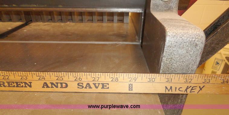 image for item F9453 Challenge HL paper cutter