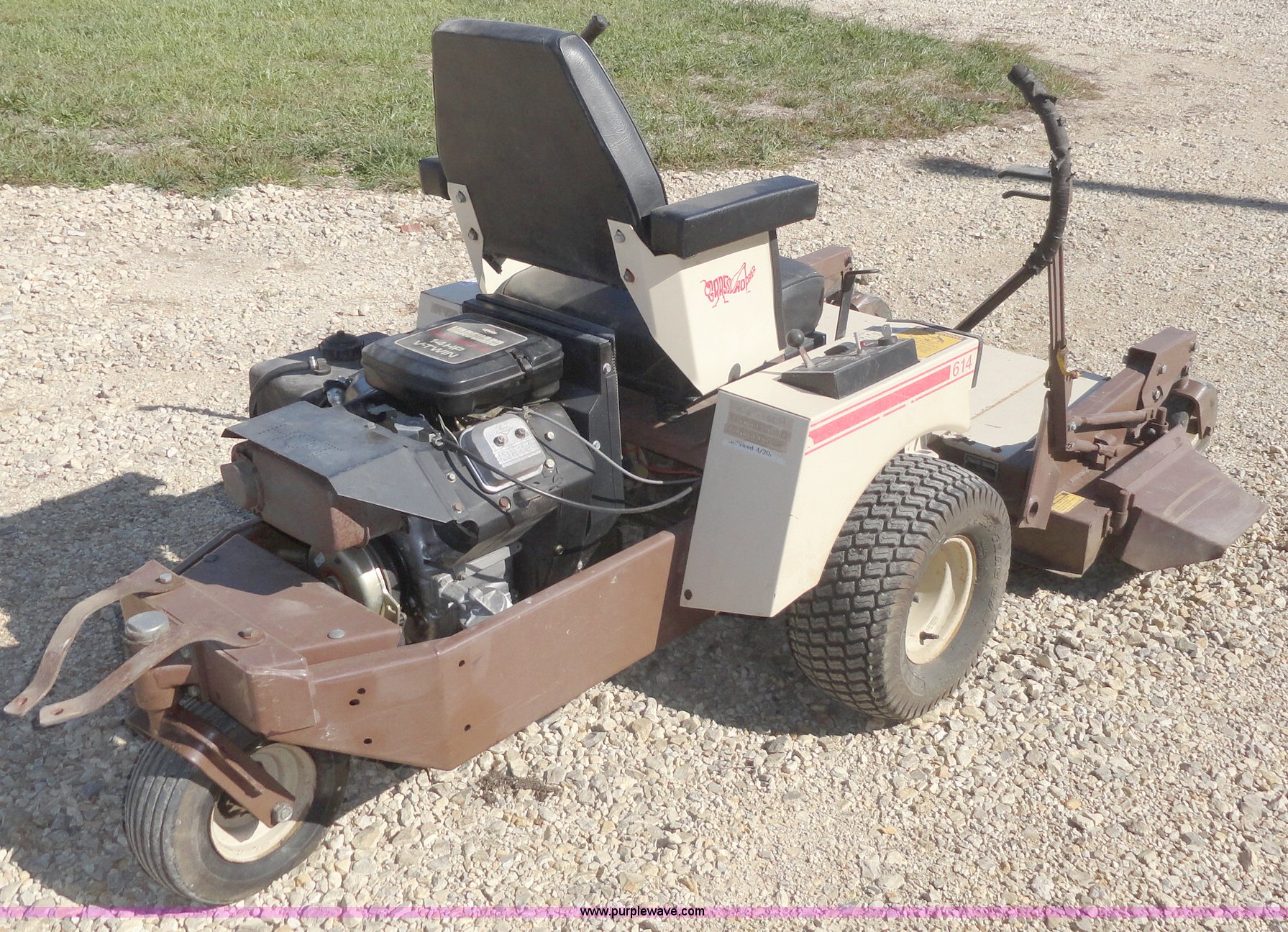 614 zero turn mower in Manhattan, KS Item F9458 sold