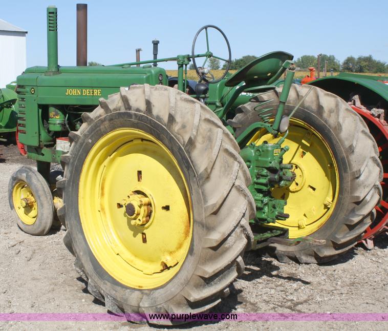 image for item A2378 1939 John Deere G tractor