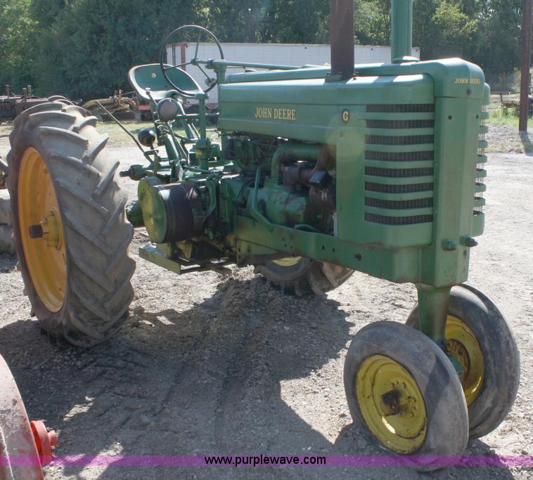 image for item A2378 1939 John Deere G tractor