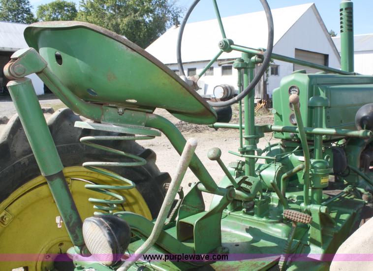 image for item A2378 1939 John Deere G tractor