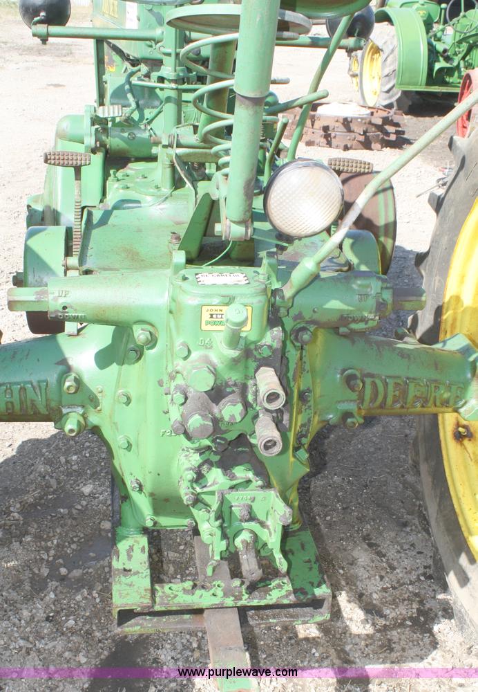 image for item A2378 1939 John Deere G tractor