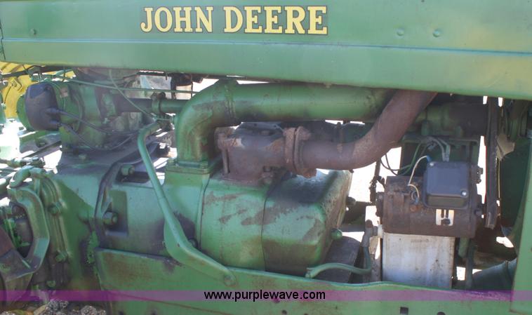 image for item A2378 1939 John Deere G tractor