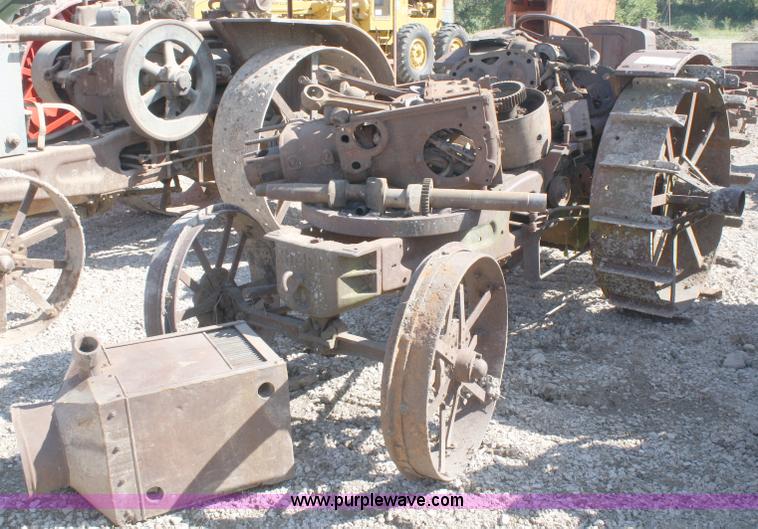 image for item A2380 Rumely L 1225 tractor