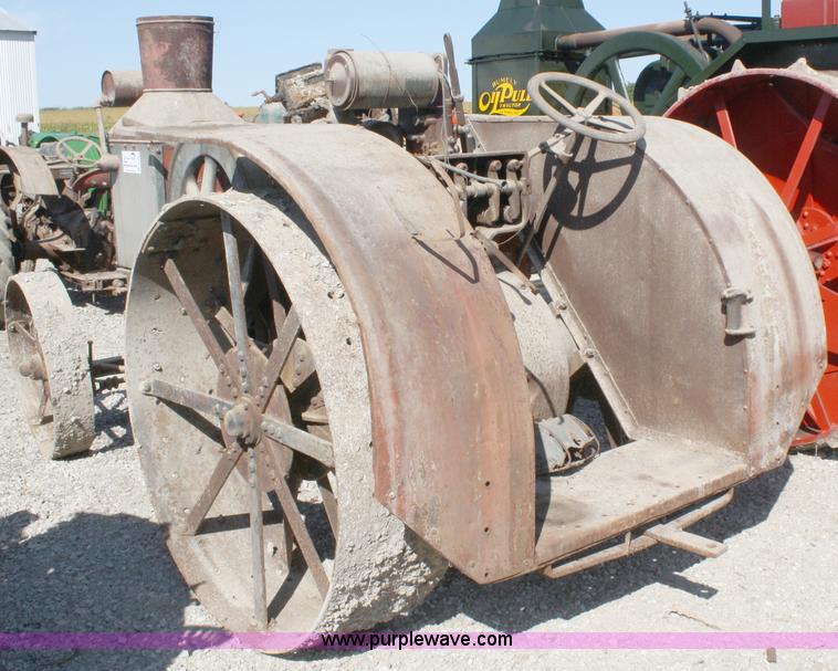 image for item A2381 1928 Advance Rumely oil pull X25/40 tractor