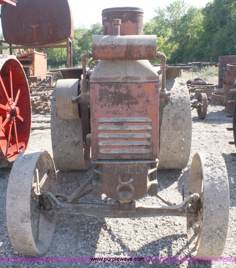 image for item A2381 1928 Advance Rumely oil pull X25/40 tractor