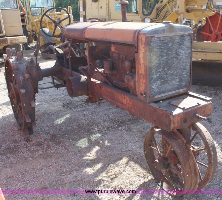 image for item A2386 Allis WC tractor