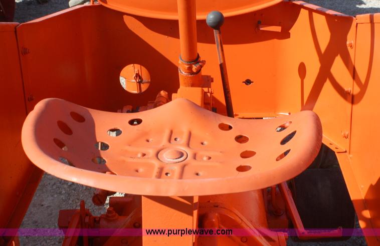 image for item A2389 Allis Chalmers U tractor