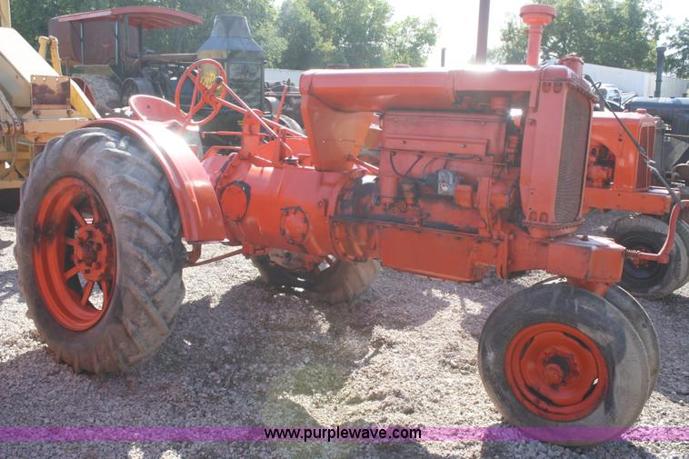 image for item A2392 Allis Chalmers UC 1350 tractor