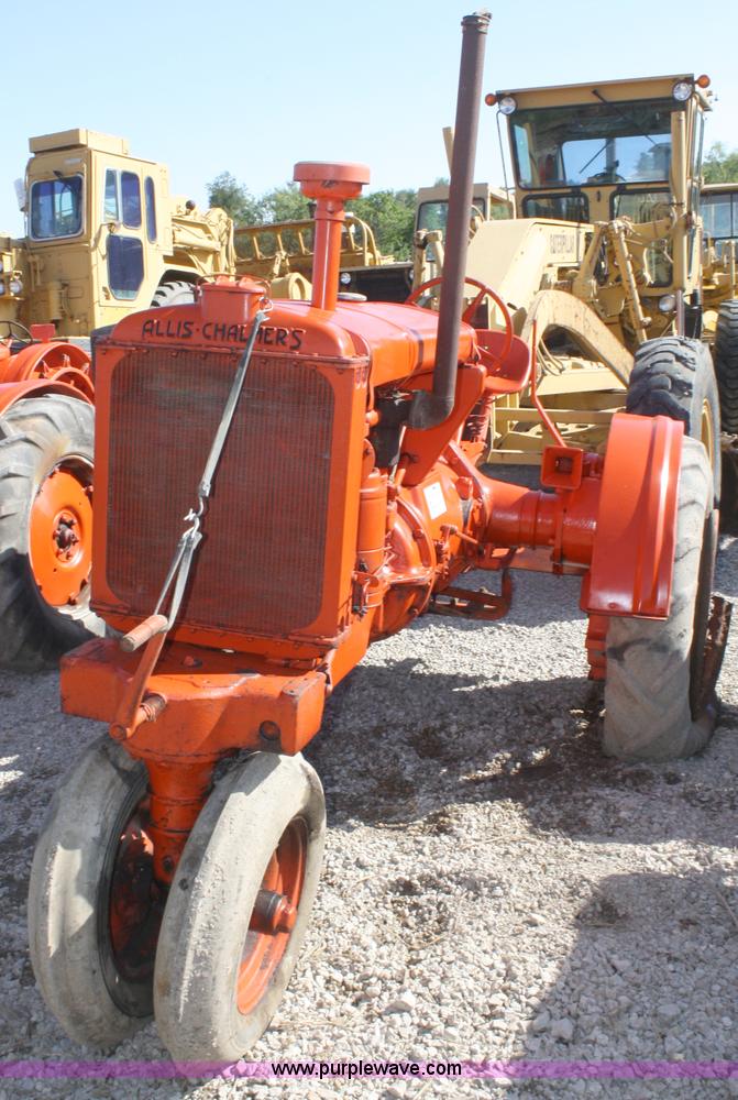 image for item A2392 Allis Chalmers UC 1350 tractor