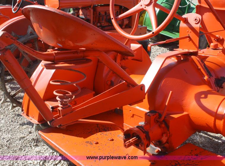 image for item A2392 Allis Chalmers UC 1350 tractor