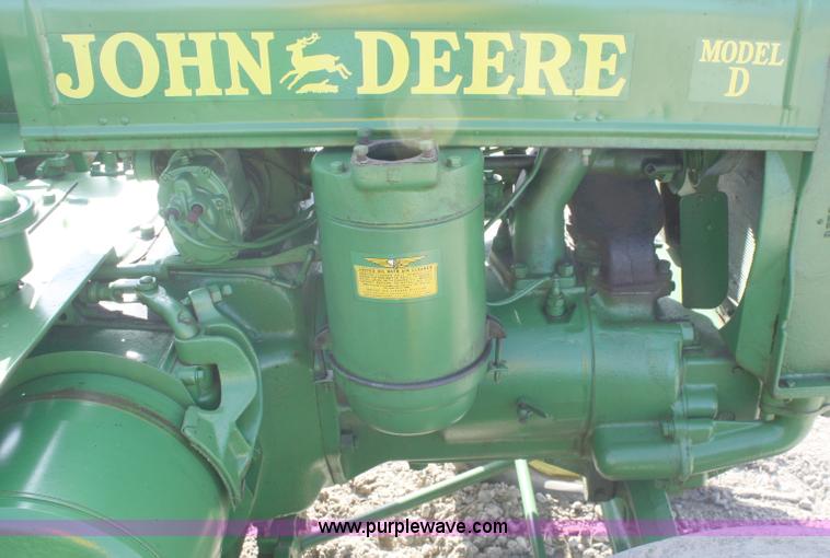 image for item A2397 John Deere D tractor