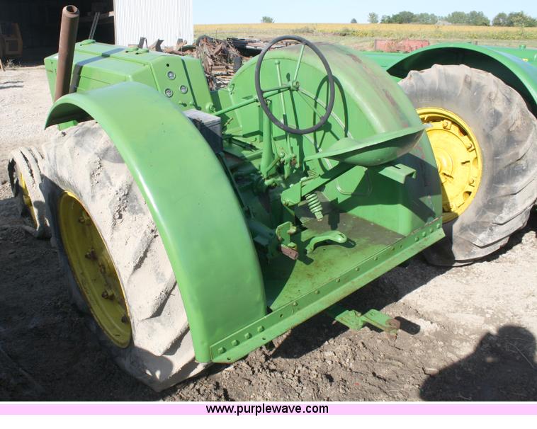 image for item A2398 John Deere D tractor