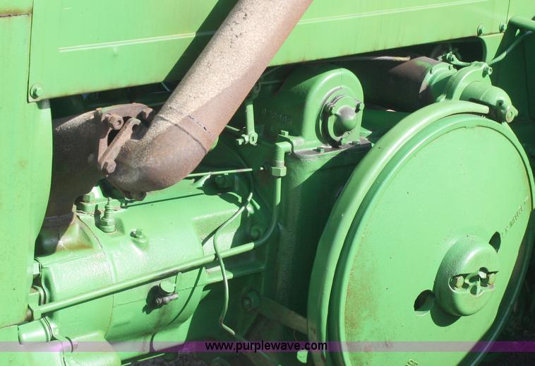 image for item A2398 John Deere D tractor