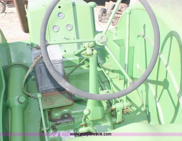 image for item A2398 John Deere D tractor