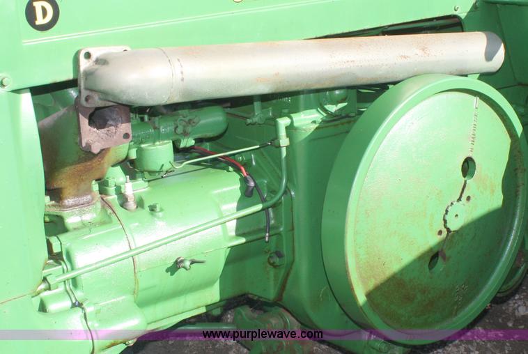 image for item A2399 John Deere D tractor