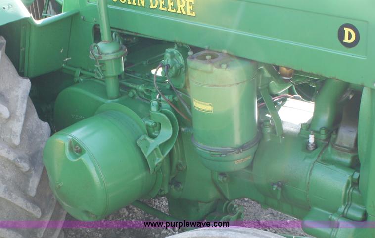 image for item A2399 John Deere D tractor