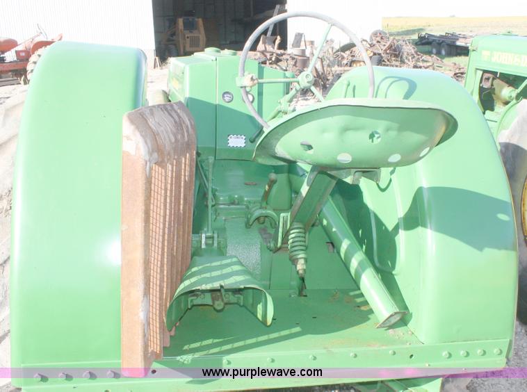 image for item A2399 John Deere D tractor