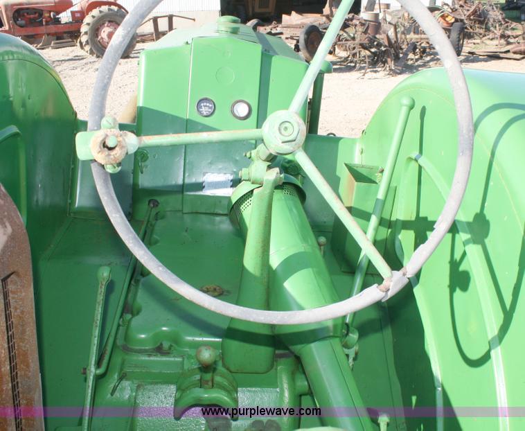 image for item A2399 John Deere D tractor