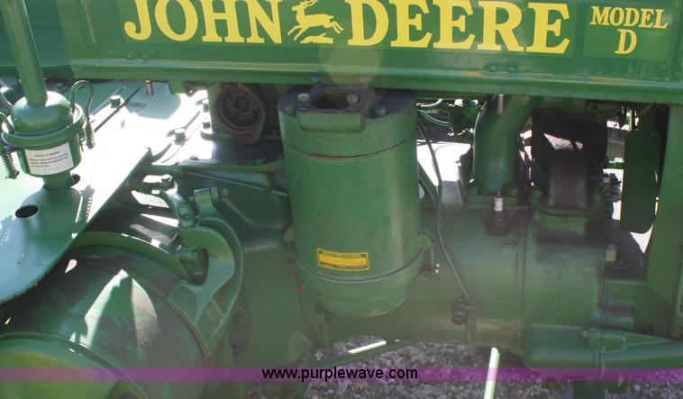 image for item A2400 John Deere D tractor