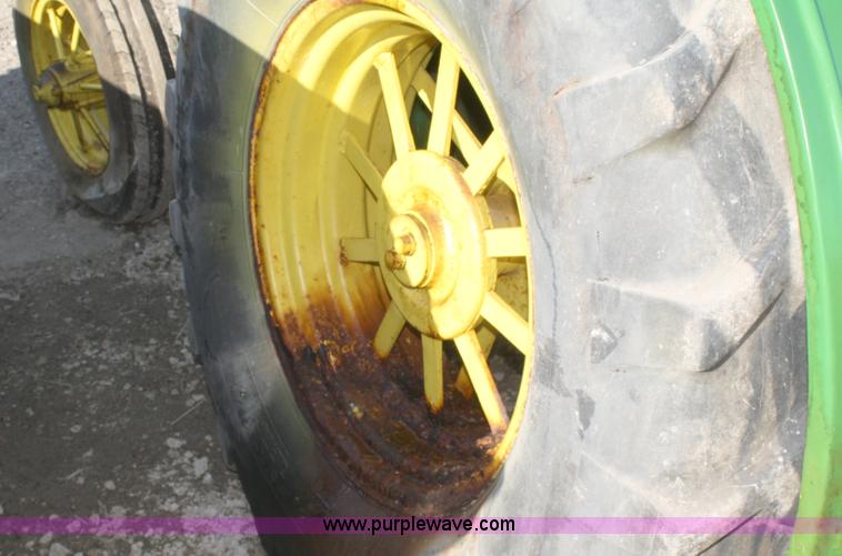 image for item A2400 John Deere D tractor