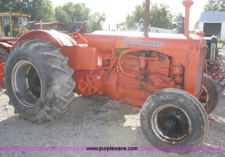 image for item A2404 Allis Chalmers A tractor