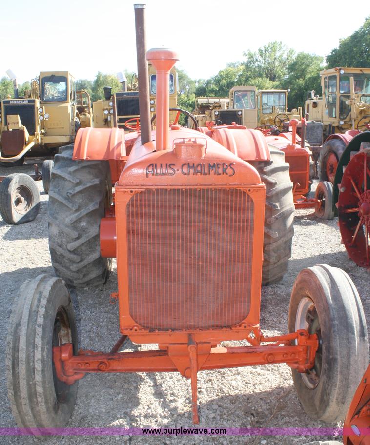 image for item A2404 Allis Chalmers A tractor