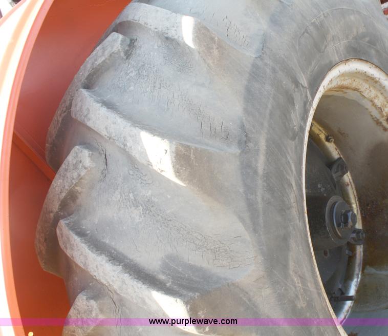 image for item A2404 Allis Chalmers A tractor