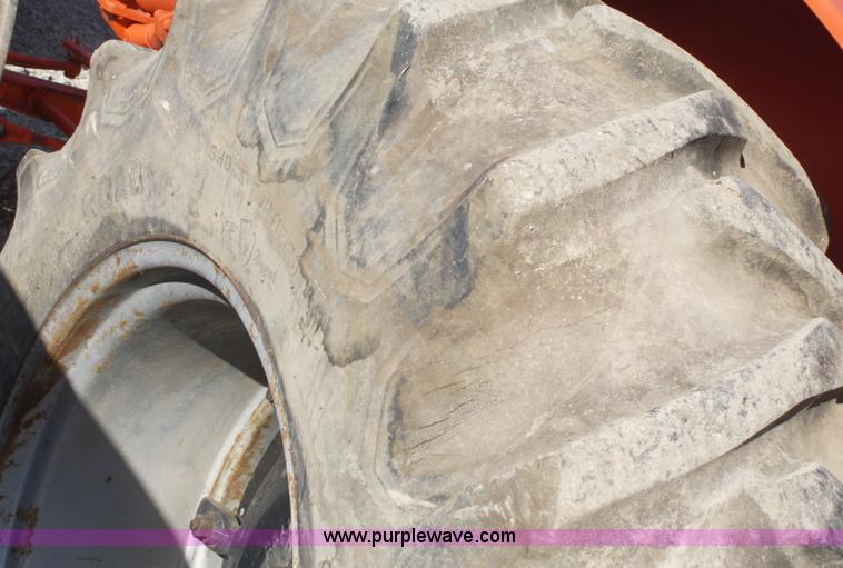 image for item A2404 Allis Chalmers A tractor