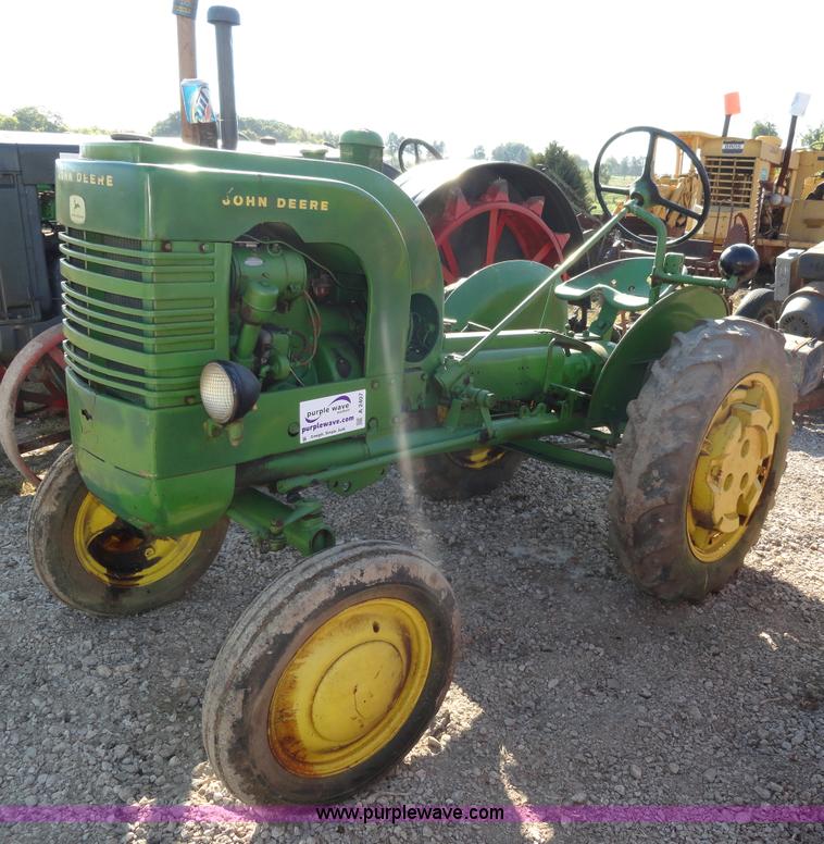 image for item A2407 John Deere LA tractor