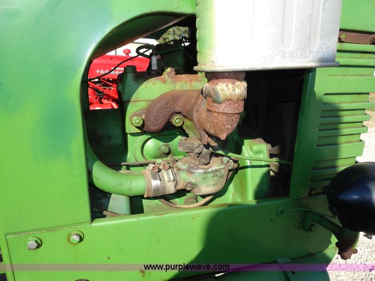 image for item A2407 John Deere LA tractor