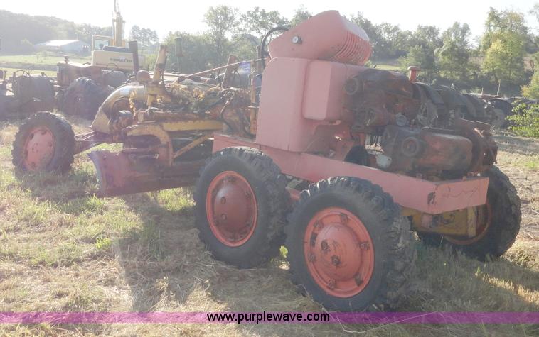 image for item A3126 Allis Chalmers D grader