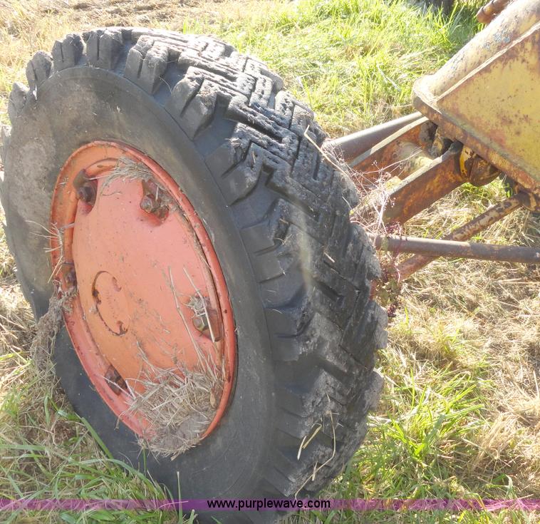 image for item A3126 Allis Chalmers D grader