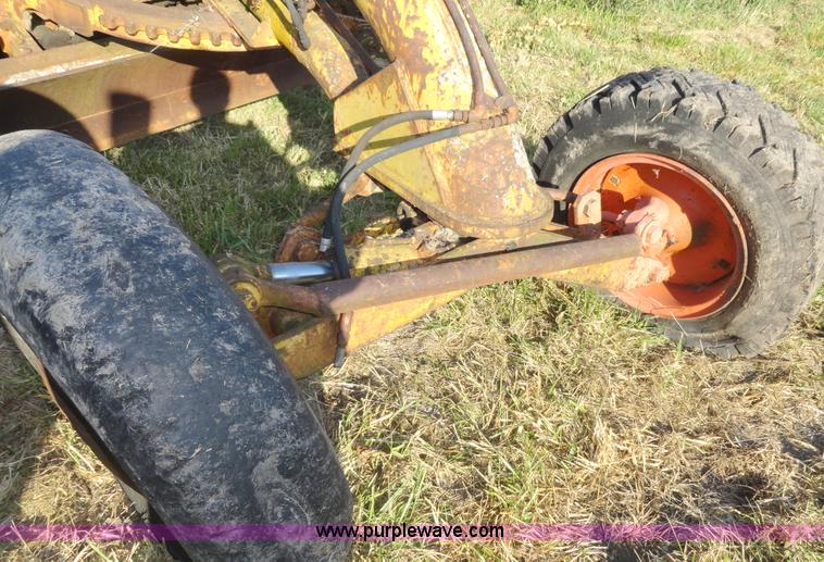 image for item A3126 Allis Chalmers D grader