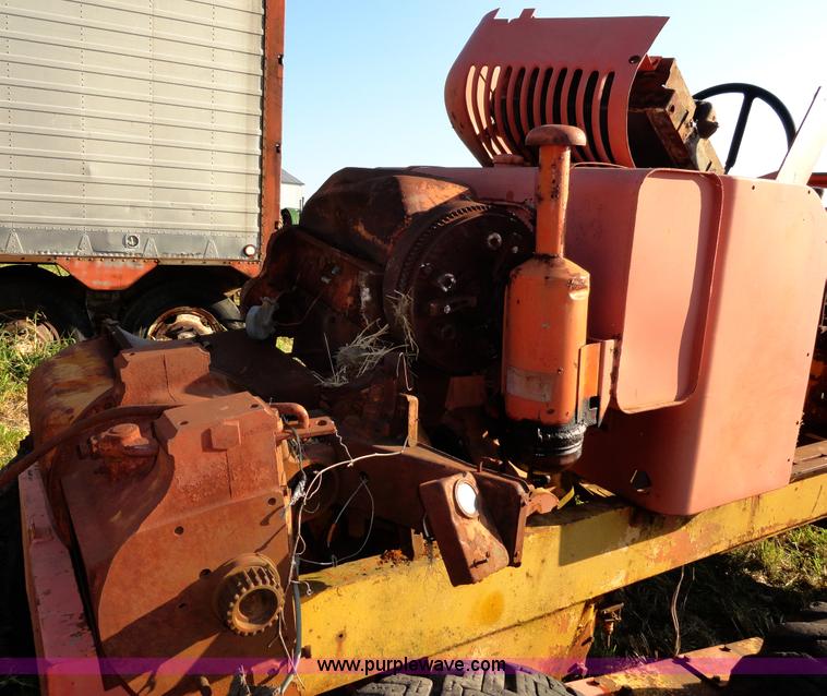 image for item A3126 Allis Chalmers D grader
