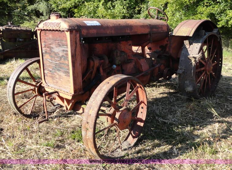 image for item A3134 Allis Chalmers E tractor