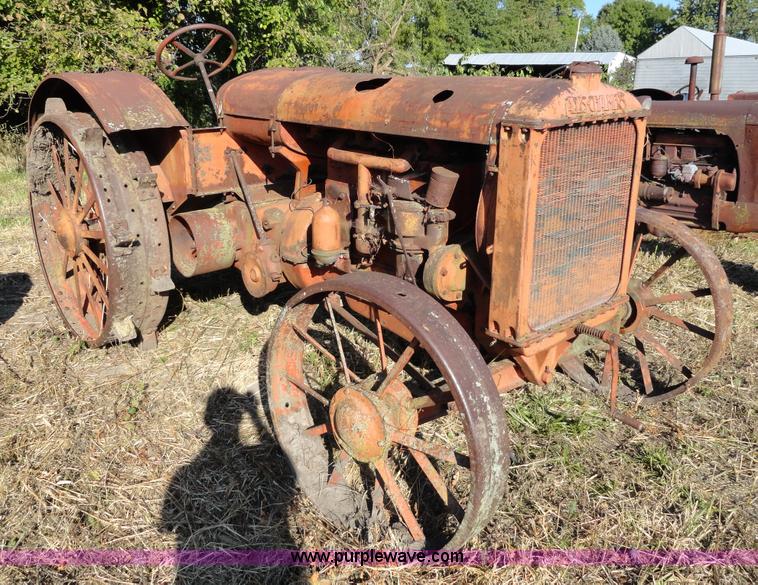 image for item A3134 Allis Chalmers E tractor
