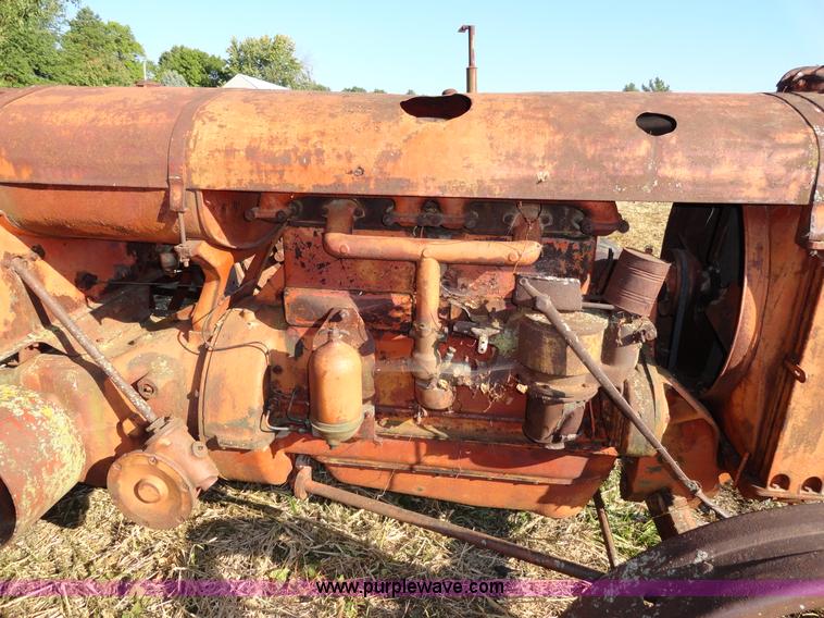image for item A3134 Allis Chalmers E tractor