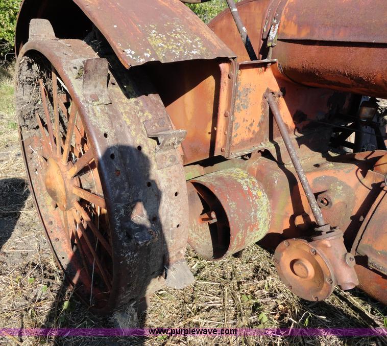 image for item A3134 Allis Chalmers E tractor