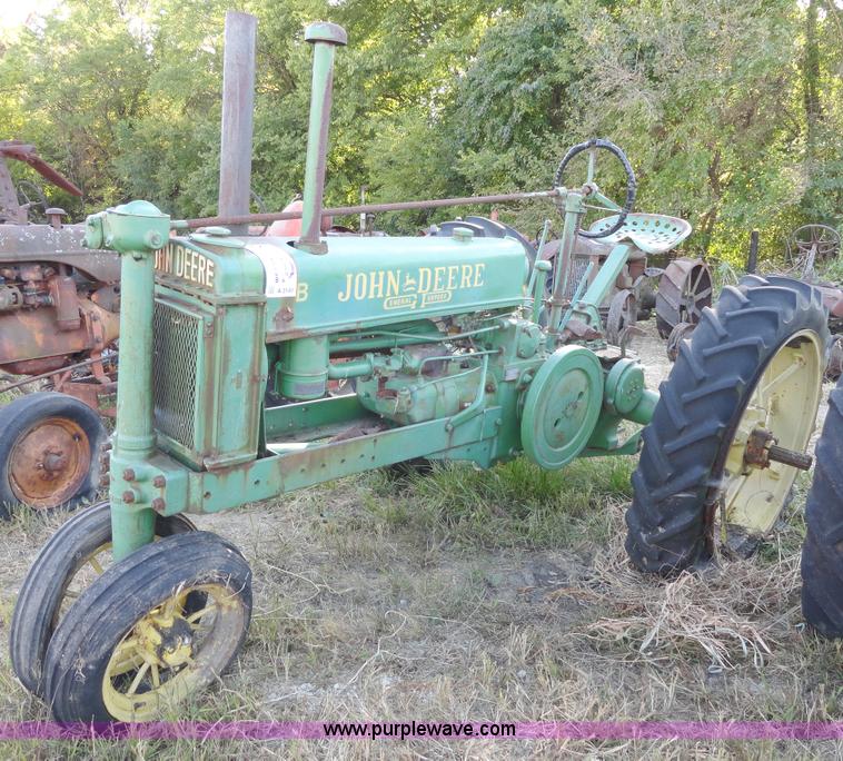 image for item A3141 John Deere B tractor