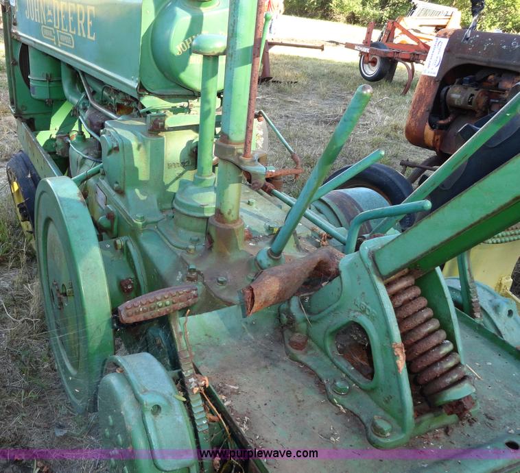 image for item A3141 John Deere B tractor