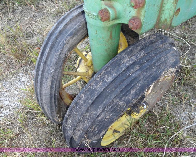 image for item A3141 John Deere B tractor